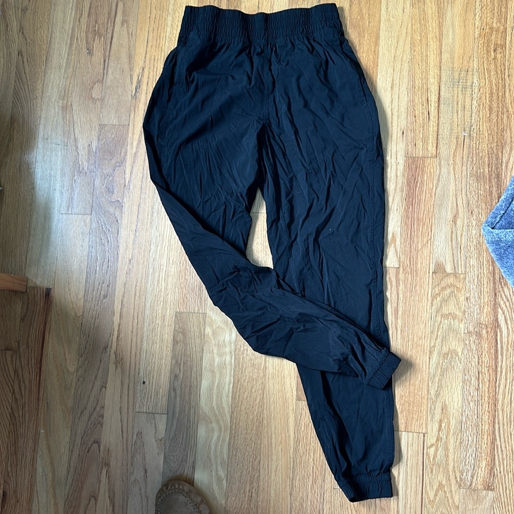 90 Degree running pants, never worn